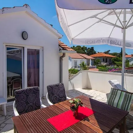 Apartment By The Sea Splitska, Brac - 22683 Splitska
