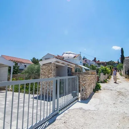 Apartment By The Sea Splitska, Brac - 22683 Splitska