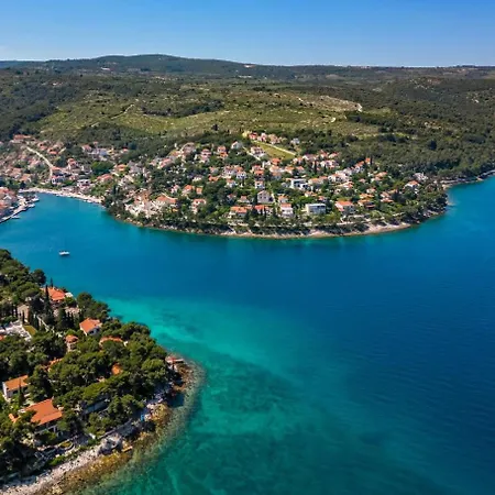 By The Sea Splitska, Brac - 22683 Splitska